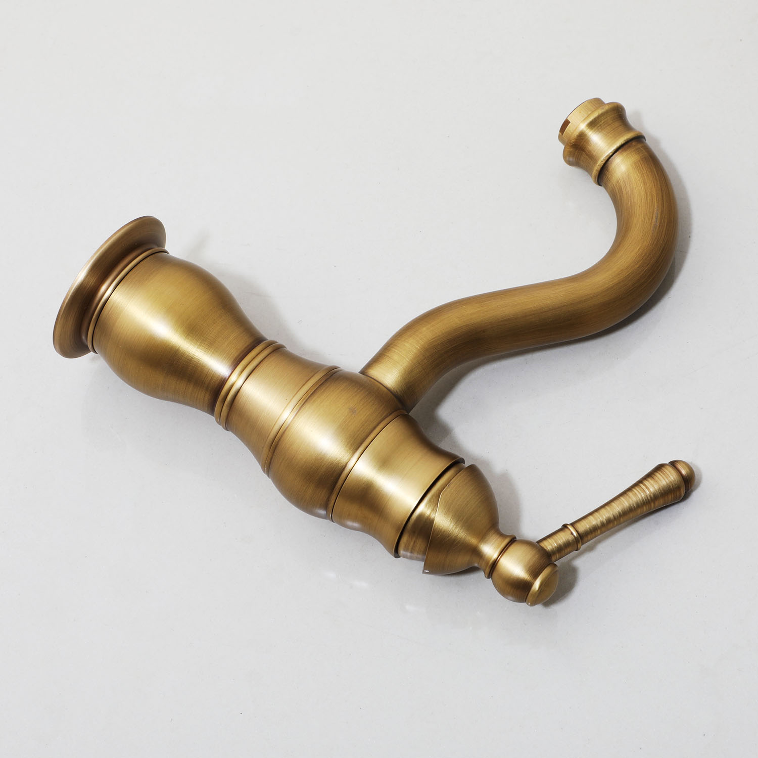 ZAPPO Vrijstaande badkuipvulle - Freestanding Bathtub Filler Faucet Floor recensie en prijs