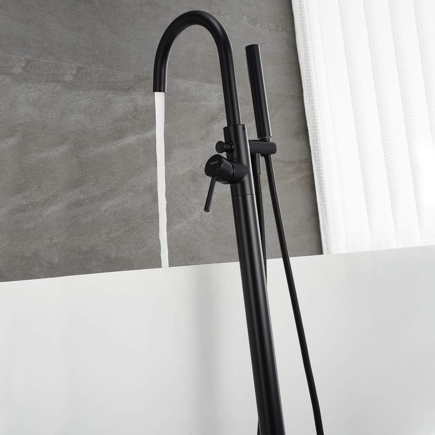 Kemaidi Vergulde Badkuip Vulle - Freestanding Bathtub Filler Faucet Floor recensie en prijs
